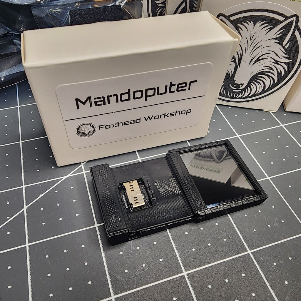 Mandoputer Display • 1.3" Color TFT • USB-C • Universal Fit Beskar Gauntlet • Show-Accurate Firmware • Customizable